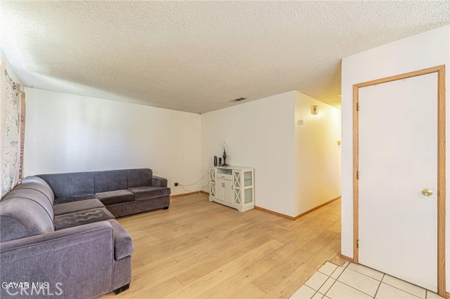 8119 Walpole Avenue, California City CA: https://media.crmls.org/medias/c878c39c-d773-496f-8af8-92577fe137e8.jpg
