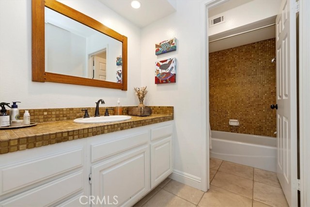 28212 San Marcos, Mission Viejo CA: https://media.crmls.org/medias/c8791313-d810-403f-a506-b639668c6b5a.jpg