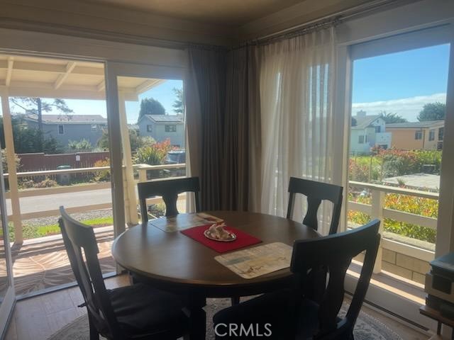 Detail Gallery Image 8 of 15 For 341 Emmons Rd, Cambria,  CA 93428 - 3 Beds | 2 Baths