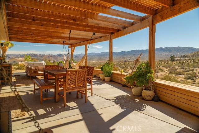 Detail Gallery Image 18 of 74 For 5517 Bartlett Mountain Rd, Joshua Tree,  CA 92252 - 2 Beds | 2 Baths