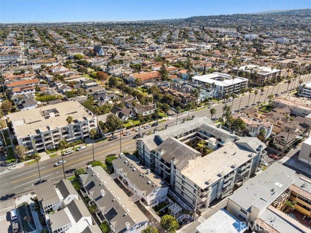 1007 Catalina Avenue, Redondo Beach, California 90277, 3 Bedrooms Bedrooms, ,2 BathroomsBathrooms,Residential,For Sale,Catalina,SB24233838