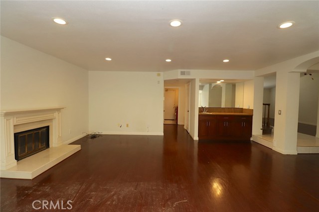 17252 Wentzel Way, Granada Hills CA: https://media.crmls.org/medias/c87b60e4-cb6e-462c-9a4d-1e584b54875c.jpg