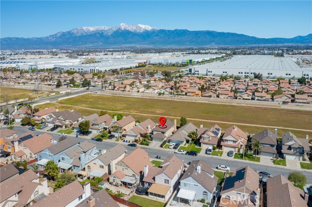 Detail Gallery Image 5 of 32 For 16164 Valleyvale Dr, Fontana,  CA 92337 - 4 Beds | 3 Baths