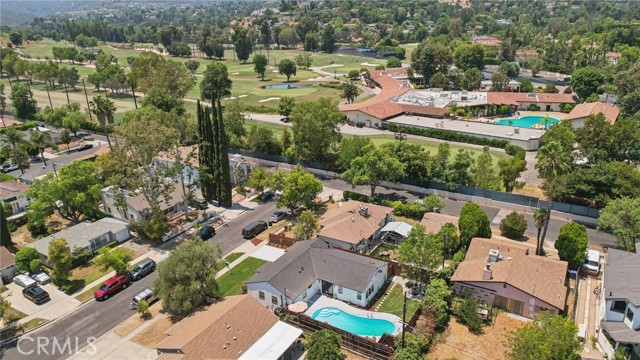 18257 Palora Street, Tarzana CA: https://media.crmls.org/medias/c87bf06b-cc6e-46e4-9afa-79bc3772a84e.jpg