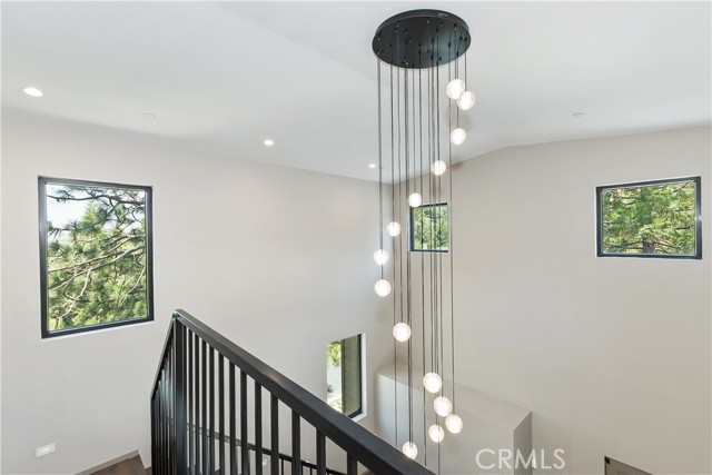 Detail Gallery Image 25 of 57 For 176 Mill Pond, Lake Arrowhead,  CA 92352 - 3 Beds | 2/1 Baths