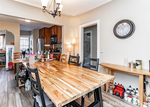 Detail Gallery Image 8 of 18 For 8462 S Denker Ave, Los Angeles,  CA 90047 - 2 Beds | 2 Baths