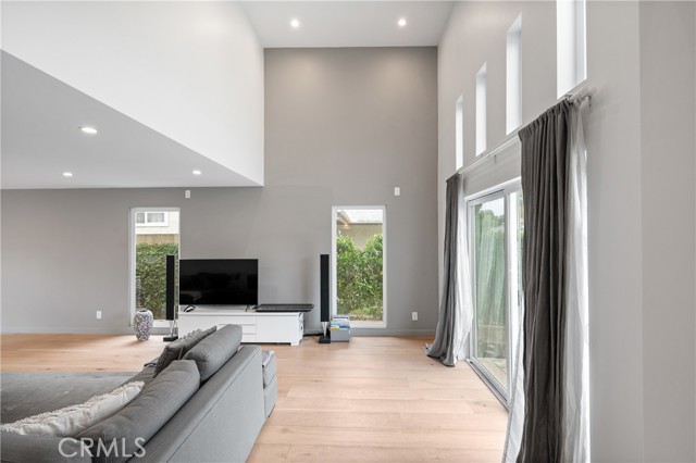 15441 Alsace Circle, Irvine CA: https://media.crmls.org/medias/c87da6ff-6dea-45e9-bec8-1e62eda97fc0.jpg
