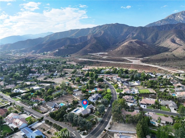 2501 Cliff Road, Upland CA: https://media.crmls.org/medias/c87dd4b7-78c0-48c9-b349-f432ee62077d.jpg