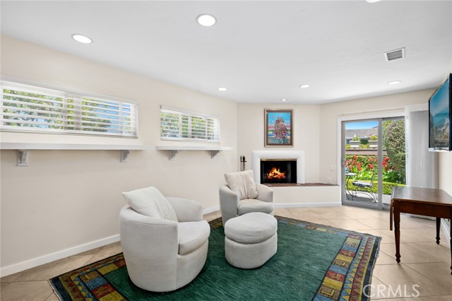 Detail Gallery Image 23 of 37 For 15 Skysail Dr, Corona Del Mar,  CA 92625 - 2 Beds | 2 Baths