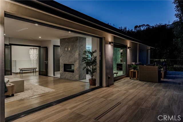 Detail Gallery Image 45 of 46 For 3030 Deep Canyon Dr, Beverly Hills,  CA 90210 - 5 Beds | 6 Baths