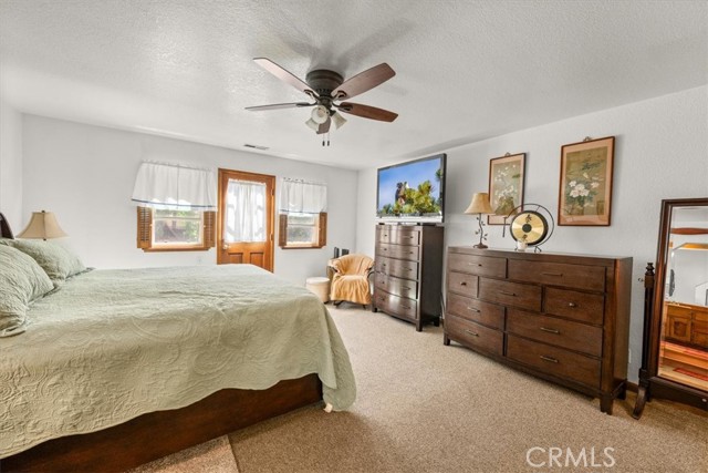 Detail Gallery Image 20 of 46 For 1042 Pine Mountain Dr, Big Bear City,  CA 92314 - 4 Beds | 3 Baths