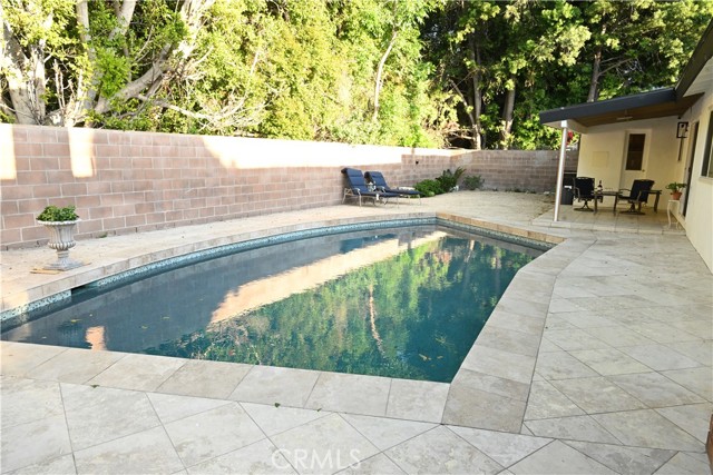 Detail Gallery Image 26 of 26 For 4836 Swinton Ave, Encino,  CA 91436 - 4 Beds | 3 Baths