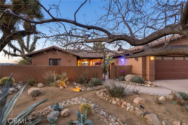 Detail Gallery Image 3 of 63 For 60556 Mountain View Trl, Joshua Tree,  CA 92252 - 3 Beds | 2 Baths