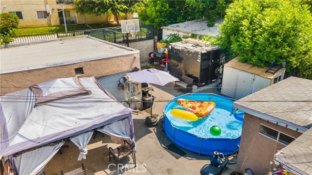 2227 E 112th Street, Los Angeles CA: https://media.crmls.org/medias/c880bace-5c34-4711-889c-d0506a6b40d2.jpg