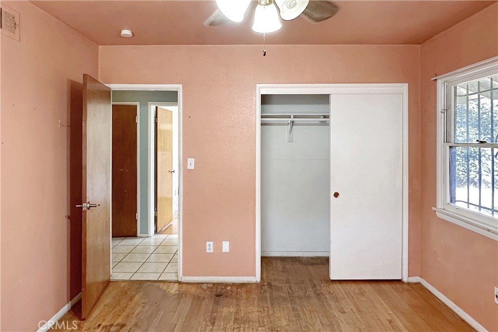 https://media.crmls.org/medias/c8813a17-5c78-4955-ae3f-da18526b787d.jpg?preset=X-Large