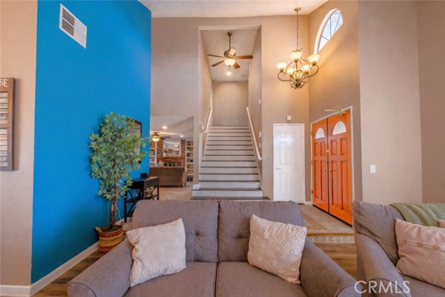 Detail Gallery Image 4 of 21 For 25448 Kalmia Ave, Moreno Valley,  CA 92557 - 4 Beds | 2/1 Baths