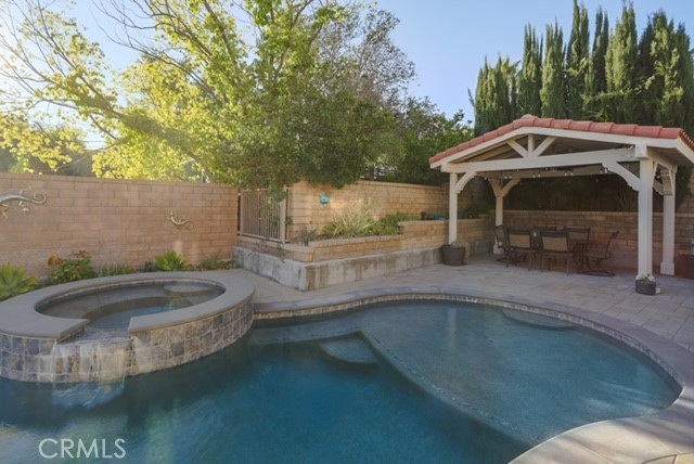 Detail Gallery Image 33 of 39 For 28375 Patricia Hill, Canyon Country,  CA 91387 - 5 Beds | 2/1 Baths