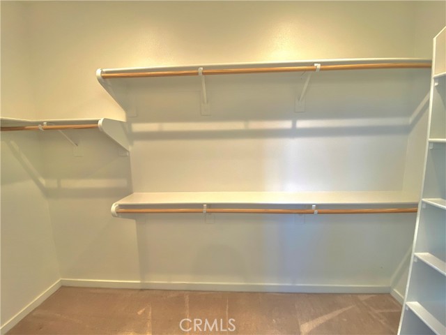 307 Magnet, Irvine CA: https://media.crmls.org/medias/c8833e66-d0d7-4f4c-bb08-c55bee000eb7.jpg