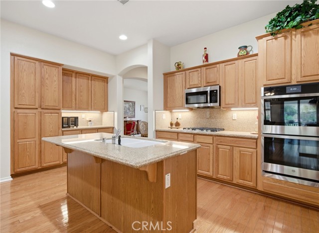 Detail Gallery Image 12 of 32 For 19629 Capital Peak Ln, Riverside,  CA 92508 - 4 Beds | 2 Baths