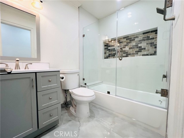 9010 Wilbur, Northridge CA: https://media.crmls.org/medias/c8844de0-dd68-48fc-803a-d14f68a9a55e.jpg