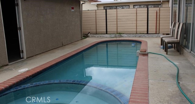 Detail Gallery Image 10 of 18 For 23809 Parkland Ave, Moreno Valley,  CA 92557 - 4 Beds | 2/1 Baths