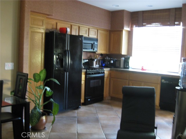 1708 Terra Bella Irvine, California Great location, End Unit Overlooking Courtyard, Light & Bright Previous model with lots of upgrades including granite counters, tile flooring in the kitchen and living room, window coverings. Upstairs laundry, large Balcony, 2 car tandem garage. Refrigerator, washer, and dryer included without warranty. Top-rated schools. lots of parks. Newer AC, Refrigerator, Washer, and Dryer