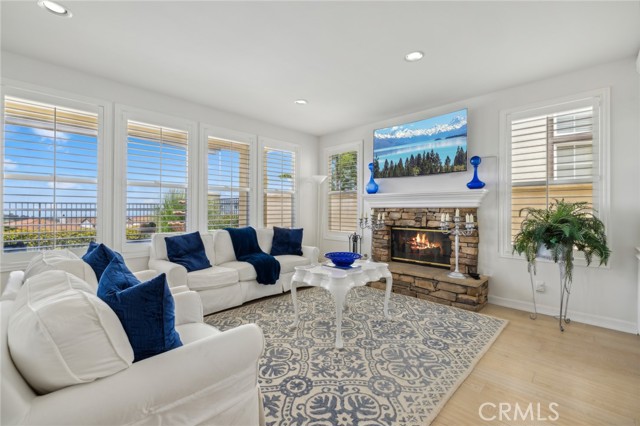15 Renata, Newport Coast CA: https://media.crmls.org/medias/c8866007-404d-4ff1-bc6c-d4ca3278db54.jpg