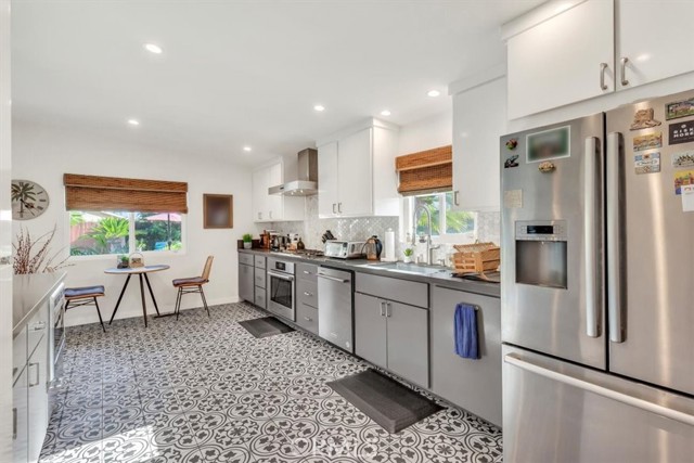 1640 W Ricky Avenue, Anaheim CA: https://media.crmls.org/medias/c8866a14-4df4-4ac1-b78d-8771bc1d827d.jpg