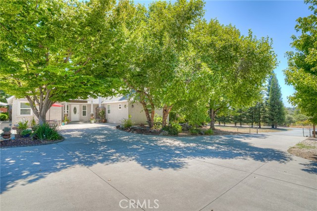 6060 Miners Ranch Road, Oroville CA: https://media.crmls.org/medias/c8869ab7-e33b-45fe-ab30-9d2812254179.jpg