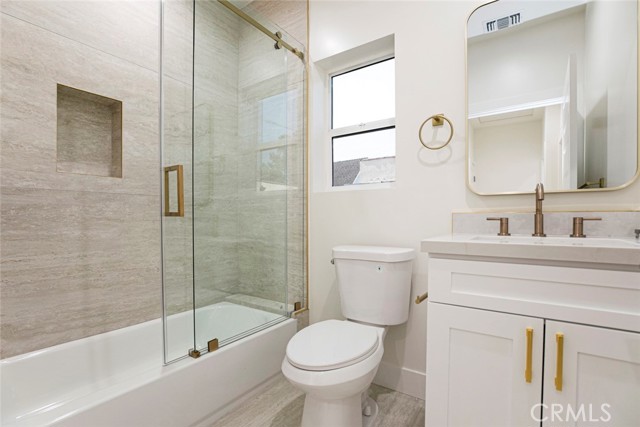 Detail Gallery Image 7 of 23 For 914 a Geneva, Glendale,  CA 91207 - 2 Beds | 2 Baths