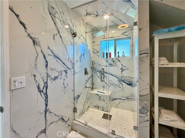 Detail Gallery Image 8 of 35 For 3585 Ambrose Cir #1,  Corona,  CA 92882 - 3 Beds | 2/1 Baths