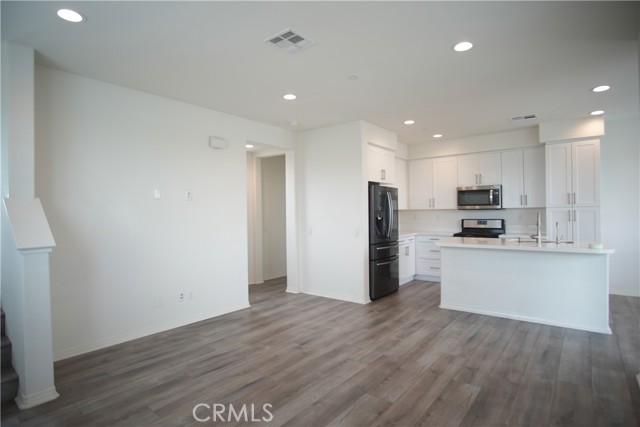 11125 Legion, El Monte CA: https://media.crmls.org/medias/c8886a24-bd99-4f0a-919a-fa5fd5d15c31.jpg