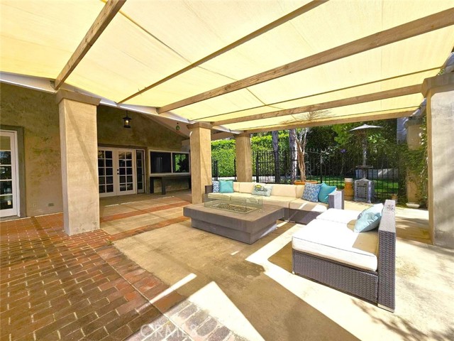 940 N Silent Ranch Drive, Glendora CA: https://media.crmls.org/medias/c889c5e9-e702-491d-9902-bc1f79e277b3.jpg