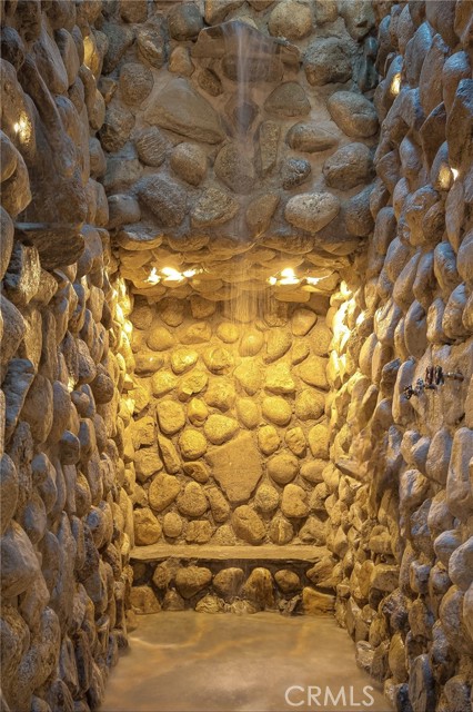 969 Oak Drive, Crestline CA: https://media.crmls.org/medias/c88a7fc2-98e6-40c7-8d54-7769081e0465.jpg