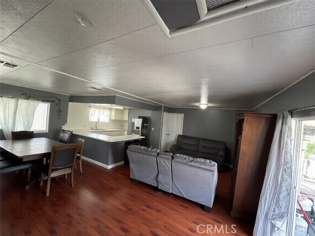 Detail Gallery Image 7 of 16 For 8200 Bolsa Ave #166,  Midway City,  CA 92655 - 4 Beds | 2 Baths