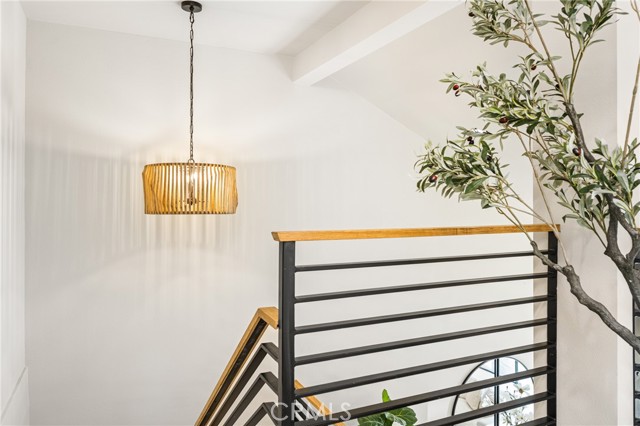 11 Thunder Trail, Irvine CA: https://media.crmls.org/medias/c88b47d0-2281-4555-ac06-2ada9b76f9ac.jpg
