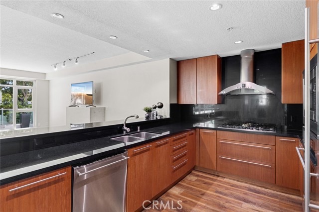 Detail Gallery Image 5 of 41 For 3131 Michelson Dr #302,  Irvine,  CA 92612 - 2 Beds | 2 Baths