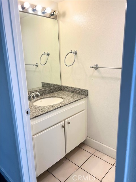 Detail Gallery Image 4 of 4 For 14345 Foothill #102,  Sylmar,  CA 91342 - 2 Beds | 3 Baths