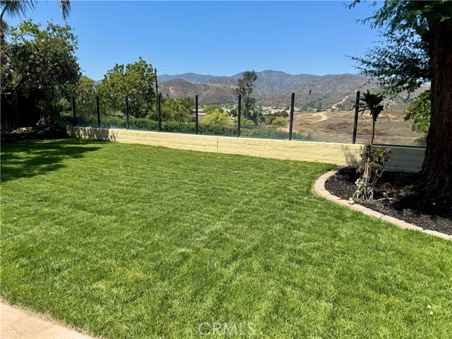 Detail Gallery Image 16 of 21 For 3884 Ash St, Lake Elsinore,  CA 92530 - 3 Beds | 2 Baths