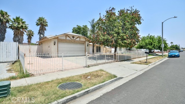 Detail Gallery Image 1 of 49 For 25304 Old Farm St, Moreno Valley,  CA 92553 - 3 Beds | 2 Baths