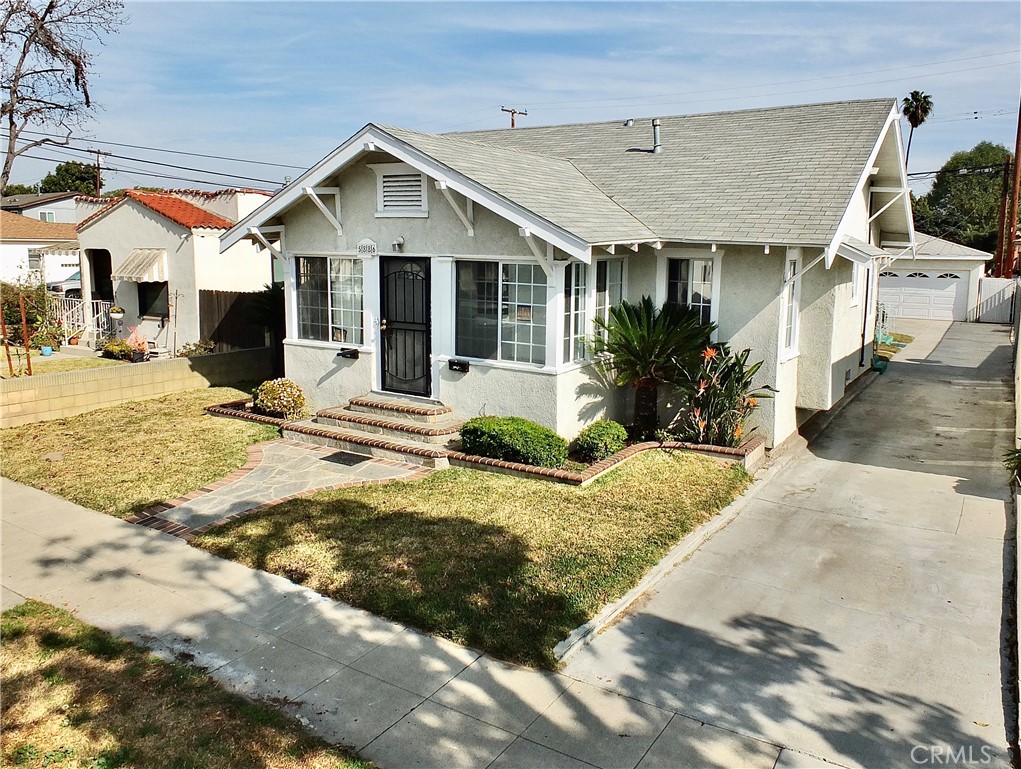 5886 Myrtle Avenue