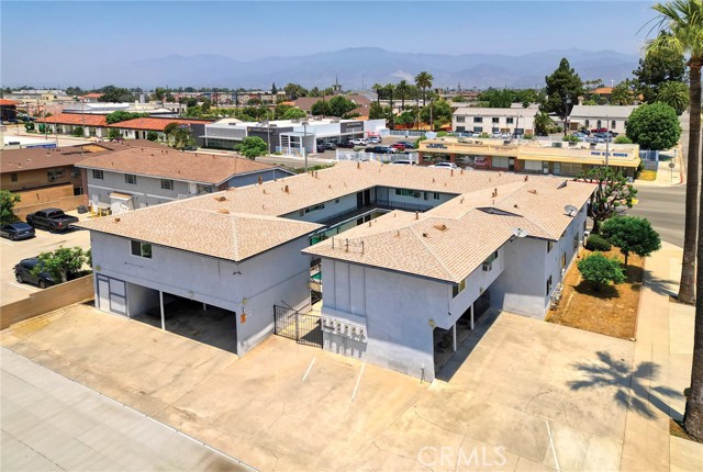 270 E Badillo Street, Covina CA: https://media.crmls.org/medias/c88d2fec-3cb9-44a8-bee6-e9b9fafa5dbb.jpg