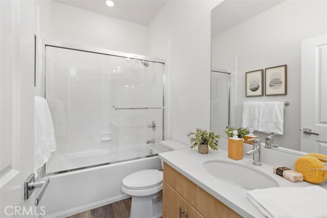 1674 Fairlead Avenue, Carlsbad, California 92011, 4 Bedrooms Bedrooms, ,3 BathroomsBathrooms,Residential,For Sale,Fairlead Avenue,OC24061484