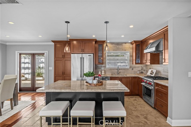 224 Pauline Place, Costa Mesa CA: https://media.crmls.org/medias/c88e2532-9676-409e-96c3-39c037e9b94c.jpg