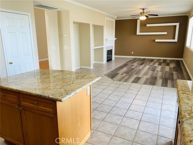 40931 Bouvier Court, Murrieta CA: https://media.crmls.org/medias/c88e81e7-3540-4af7-80d8-cc1a2df647a7.jpg