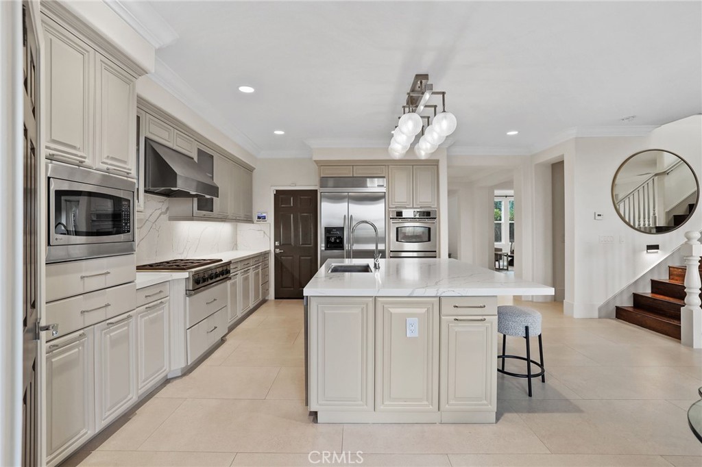 MLS #OC25222504 image #24