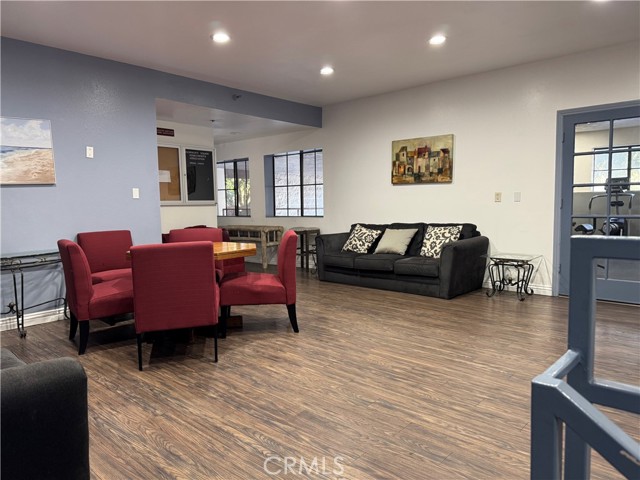 Detail Gallery Image 24 of 35 For 730 215 W 4th St, Long Beach,  CA 90802 - 2 Beds | 2 Baths