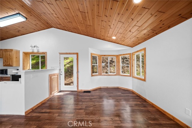 781 Arbula Drive, Crestline CA: https://media.crmls.org/medias/c88fbbaa-3a85-4d0d-8a68-63868b3102b5.jpg