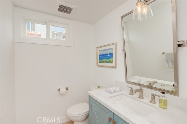 320 23rd Street, Manhattan Beach, California 90266, 3 Bedrooms Bedrooms, ,Residential,Sold,23rd,SB21207459