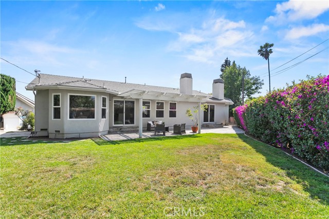 1551 Rainbow Drive, North Tustin CA: https://media.crmls.org/medias/c8908d35-6605-491b-8e0f-9b77926282b4.jpg